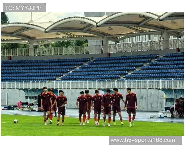 武汉队长引领中国U23男足夺亚军创造历史全城欢庆荣耀时刻 武汉队长引领中国U23男足夺亚军创造历史全城欢庆荣耀时刻